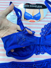 Charger l'image dans la galerie, Ensemble Dentelle SANS COMPLEXE Bleu Electrique