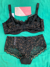 Charger l'image dans la galerie, Ensemble Dentelle Emboitant BESTFORM Noir Reflets Beige