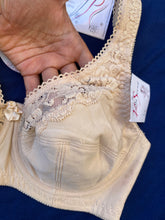 Charger l'image dans la galerie, Soutien Gorge Emboitant KOLLE SERRE Beige Chaire