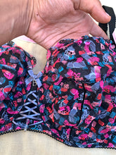 Charger l'image dans la galerie, Soutien Gorge Emboîtant Dentelle BESTFORM Noir a motifs