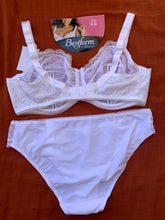 Charger l'image dans la galerie, Ensemble Dentelle Emboitant BESTFORM Blanc