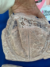 Charger l'image dans la galerie, Soutien Gorge Emboîtant Dentelle BESTFORM Beige