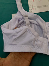 Charger l&#39;image dans la galerie, Soutien Gorge KOLLE SERRE sans armatures Blanc
