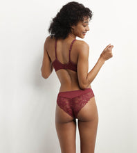 Charger l'image dans la galerie, Ensemble Emboitant DIM Generous Dentelle Grenat
