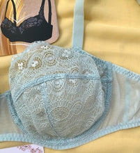 Charger l&#39;image dans la galerie, Soutien Gorge Balconnet CORELE Dentelle Bleu Ciel
