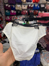 Charger l'image dans la galerie, Culotte Dentelle BESTFORM Blanc a motifs
