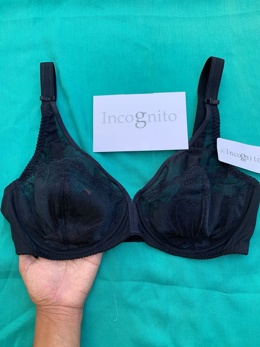 Soutien Gorge Emboitant INCOGNITO Noir