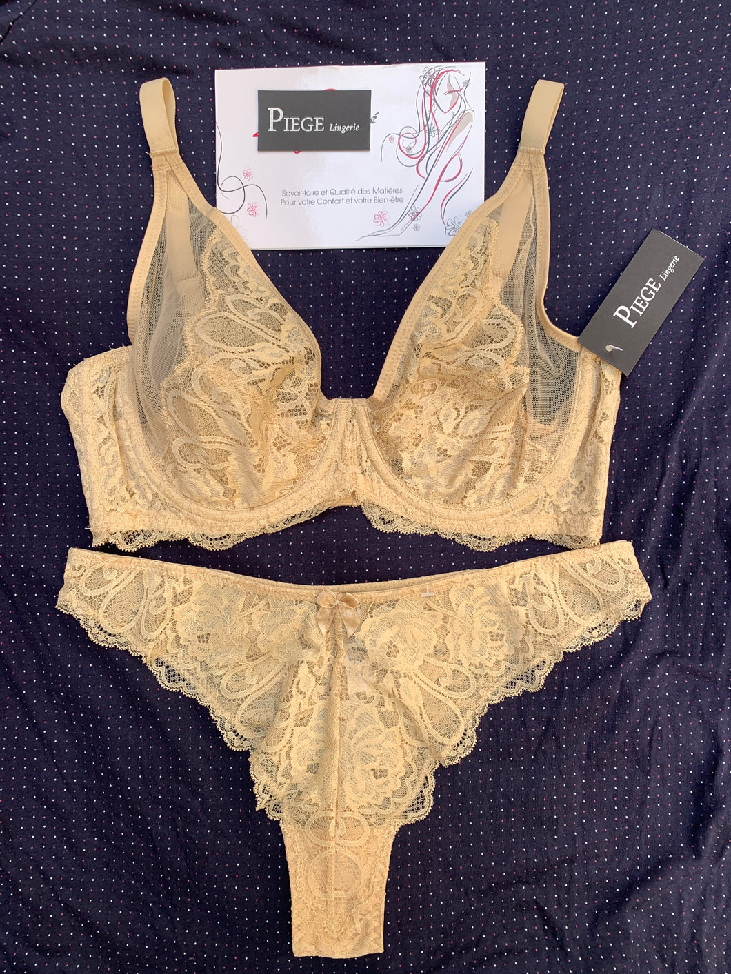 Ensemble Emboitant PIEGE Beige Chaire