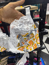 Charger l'image dans la galerie, Ensemble GUY DE FRANCE Blanc a fleurs
