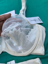 Charger l&#39;image dans la galerie, Soutien Gorge Emboitant INCOGNITO Blanc
