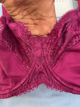 Charger l&#39;image dans la galerie, Soutien Gorge Emboitant INCOGNITO Bordeaux

