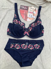 Charger l&#39;image dans la galerie, Ensemble Dentelle PLAYTEX Fleuri
