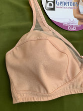 Charger l&#39;image dans la galerie, Soutien gorge Sans armatures DIM Generous beige chaire pailletée
