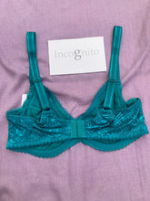 Charger l&#39;image dans la galerie, Soutien Gorge Emboitant Dentelle INCOGNITO Vert
