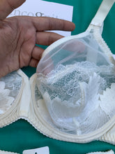 Charger l&#39;image dans la galerie, Soutien Gorge Emboitant INCOGNITO Blanc
