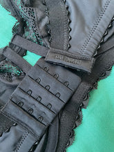 Charger l&#39;image dans la galerie, Soutien Gorge Dentelle SANS COMPLEXE Noir sans eponge
