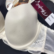 Charger l&#39;image dans la galerie, Soutien Gorge Eponge fine Legere PLAYTEX Blanc Ivoire
