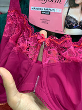 Charger l'image dans la galerie, Soutien gorge emboitant BESTFORM Bordeaux
