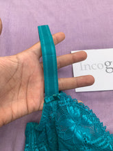 Charger l&#39;image dans la galerie, Soutien Gorge Emboitant Dentelle INCOGNITO Vert
