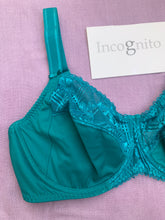 Charger l&#39;image dans la galerie, Soutien Gorge Emboitant INCOGNITO Vert
