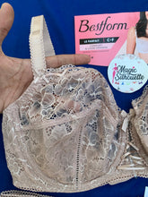 Charger l'image dans la galerie, Soutien Gorge Emboîtant Dentelle BESTFORM Beige
