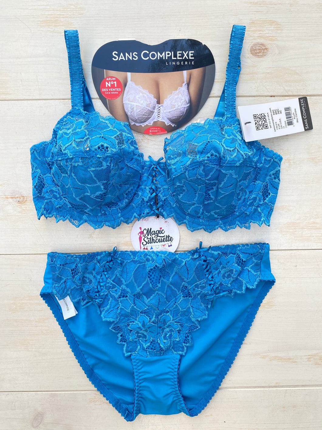 Ensemble Dentelle SANS COMPLEXE Bleu Ciel