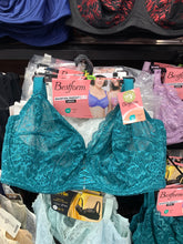 Charger l'image dans la galerie, Soutien Gorge Emboîtant Dentelle BESTFORM vert émeraude

