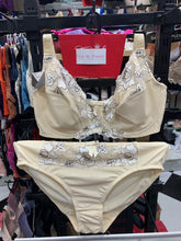 Charger l'image dans la galerie, Ensemble Emboitant GUY DE FRANCE Beige
