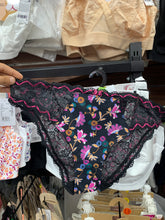 Charger l'image dans la galerie, Culotte Dentelle Microfibre BESTFORM Noir a motifs
