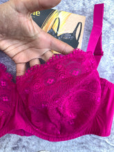 Charger l'image dans la galerie, Soutien Gorge Balconnet CORELE Dentelle Rose Fushia
