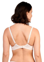 Charger l&#39;image dans la galerie, Soutien Gorge Emboitant Sans Complexe Rose Clair
