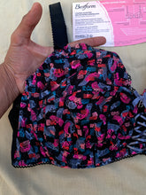 Charger l&#39;image dans la galerie, Soutien Gorge Emboîtant Dentelle BESTFORM Noir a motifs
