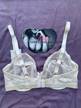 Charger l&#39;image dans la galerie, Soutien Gorge Couvrant SANS COMPLEXE Beige Clair
