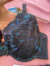 Charger l&#39;image dans la galerie, Soutien Gorge Dentelle SANS COMPLEXE Noir reflet Bleu
