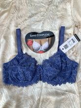 Charger l&#39;image dans la galerie, Soutien Gorge Emboitant SANS COMPLEXE Dentelle Mauve
