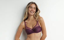 Charger l&#39;image dans la galerie, Soutien Gorge emboîtant DIM Generous Violet Prune
