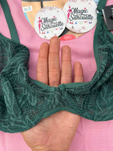 Charger l'image dans la galerie, Soutien Gorge Couvrant SANS COMPLEXE Dentelle Vert
