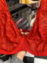 Charger l'image dans la galerie, Soutien Gorge Couvrant CORELE Dentelle Rouge
