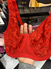 Charger l'image dans la galerie, Soutien Gorge Couvrant CORELE Dentelle Rouge
