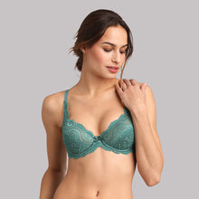 Charger l&#39;image dans la galerie, Soutien-gorge Emboitant en dentelle Playtex vert
